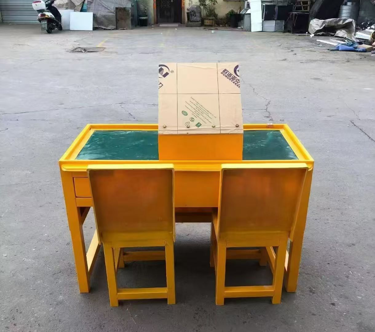 博罗防静电导通桌井下煤矿火工品发放桌：危险品流转的安全守护者
